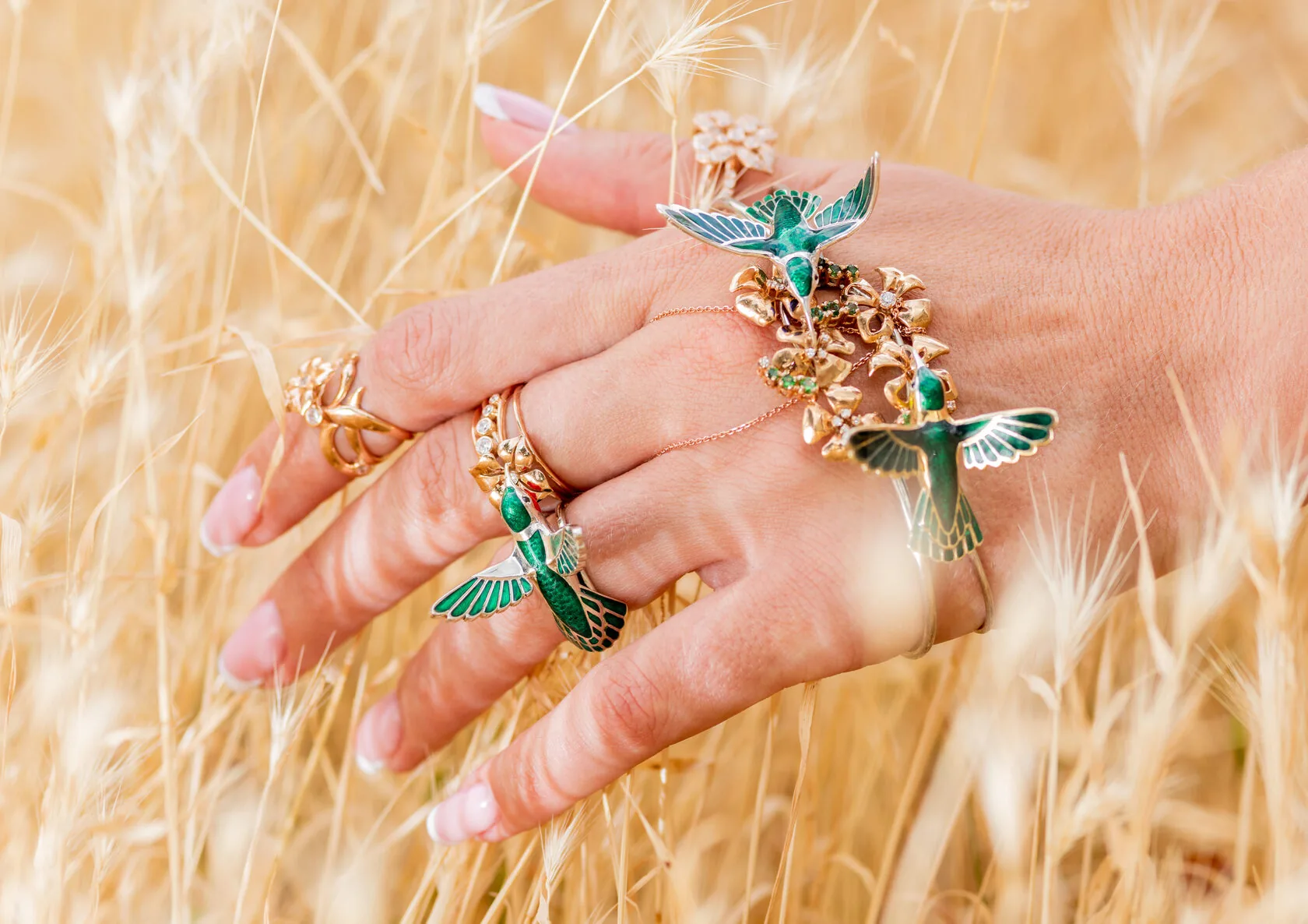 Ring hummingbird — designer ring by Tetyana Kalyuzhna